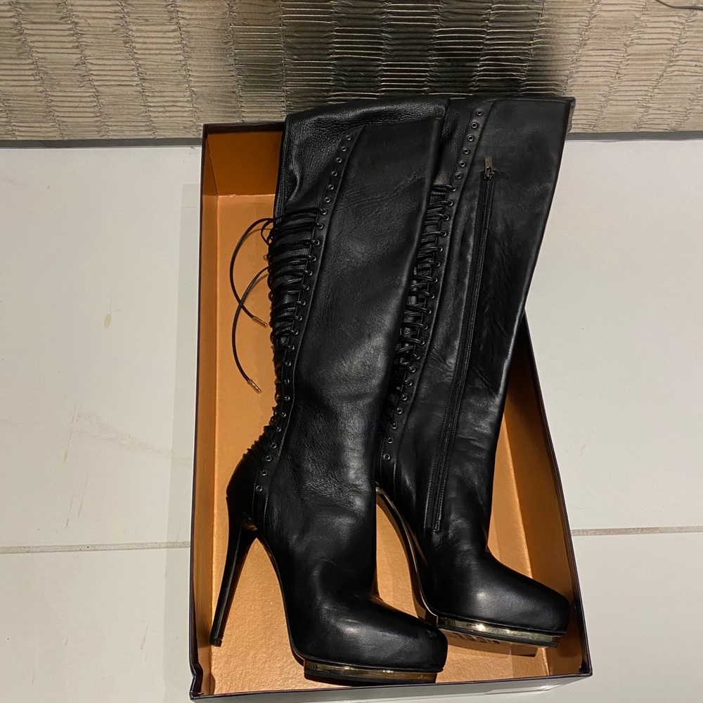 Le Silla lace up boot